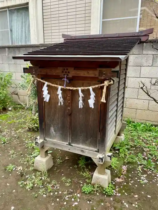 出世稲荷神社の{uncategorized: "未分類", other: "その他", undefined: "問題あり", building: "その他建物", grave: "お墓", sacred_gate: "鳥居", guardian: "狛犬", statue: "像", buddha: "仏像", history: "歴史", nature: "自然", garden: "庭園", animal: "動物", pagoda: "塔", temizu: "手水舎", mountain_gate: "山門・神門", sanctuary: "本殿・本堂", subordinate: "末社・摂社", art: "芸術", scenery: "景色", jizo: "地蔵", ema: "絵馬", goshuin: "御朱印", omikuji: "おみくじ", items: "授与品その他", amulet: "お守り", goshuincho: "御朱印帳", eats: "食事", festival: "お祭り", votive_dance: "神楽", shichigosan: "七五三参", wedding: "結婚式", experience: "体験その他", initially: "初詣", around: "周辺", anti_infection: "感染症対策"}