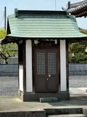 覚性院の{uncategorized: "未分類", other: "その他", undefined: "問題あり", building: "その他建物", grave: "お墓", sacred_gate: "鳥居", guardian: "狛犬", statue: "像", buddha: "仏像", history: "歴史", nature: "自然", garden: "庭園", animal: "動物", pagoda: "塔", temizu: "手水舎", mountain_gate: "山門・神門", sanctuary: "本殿・本堂", subordinate: "末社・摂社", art: "芸術", scenery: "景色", jizo: "地蔵", ema: "絵馬", goshuin: "御朱印", omikuji: "おみくじ", items: "授与品その他", amulet: "お守り", goshuincho: "御朱印帳", eats: "食事", festival: "お祭り", votive_dance: "神楽", shichigosan: "七五三参", wedding: "結婚式", experience: "体験その他", initially: "初詣", around: "周辺", anti_infection: "感染症対策"}