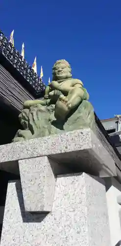 成田山深川不動堂（新勝寺東京別院）の像