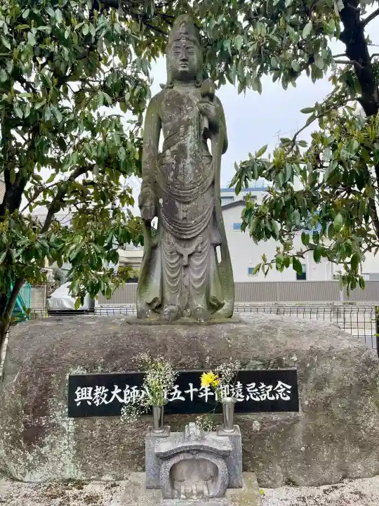 極楽寺の{uncategorized: "未分類", other: "その他", undefined: "問題あり", building: "その他建物", grave: "お墓", sacred_gate: "鳥居", guardian: "狛犬", statue: "像", buddha: "仏像", history: "歴史", nature: "自然", garden: "庭園", animal: "動物", pagoda: "塔", temizu: "手水舎", mountain_gate: "山門・神門", sanctuary: "本殿・本堂", subordinate: "末社・摂社", art: "芸術", scenery: "景色", jizo: "地蔵", ema: "絵馬", goshuin: "御朱印", omikuji: "おみくじ", items: "授与品その他", amulet: "お守り", goshuincho: "御朱印帳", eats: "食事", festival: "お祭り", votive_dance: "神楽", shichigosan: "七五三参", wedding: "結婚式", experience: "体験その他", initially: "初詣", around: "周辺", anti_infection: "感染症対策"}