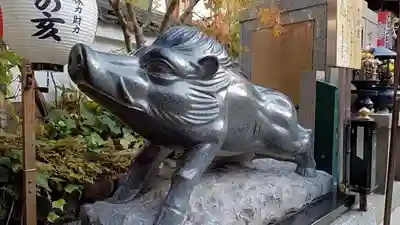 摩利支天 徳大寺の狛犬