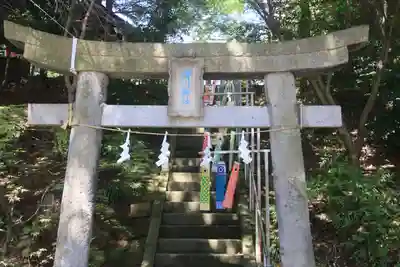 滑川神社 - 仕事と子どもの守り神の鳥居