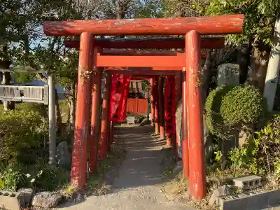 豊養稲荷神社の{uncategorized: "未分類", other: "その他", undefined: "問題あり", building: "その他建物", grave: "お墓", sacred_gate: "鳥居", guardian: "狛犬", statue: "像", buddha: "仏像", history: "歴史", nature: "自然", garden: "庭園", animal: "動物", pagoda: "塔", temizu: "手水舎", mountain_gate: "山門・神門", sanctuary: "本殿・本堂", subordinate: "末社・摂社", art: "芸術", scenery: "景色", jizo: "地蔵", ema: "絵馬", goshuin: "御朱印", omikuji: "おみくじ", items: "授与品その他", amulet: "お守り", goshuincho: "御朱印帳", eats: "食事", festival: "お祭り", votive_dance: "神楽", shichigosan: "七五三参", wedding: "結婚式", experience: "体験その他", initially: "初詣", around: "周辺", anti_infection: "感染症対策"}