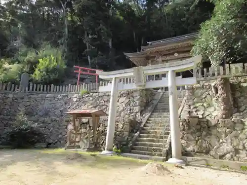 花山院菩提寺の鳥居