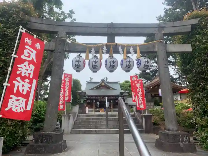 中野沼袋氷川神社の鳥居