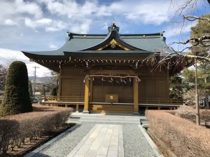 伊奈神社の本殿・本堂