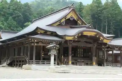 彌彦神社の本殿・本堂