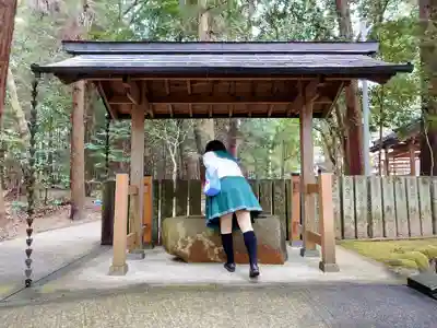 積田神社の手水舎