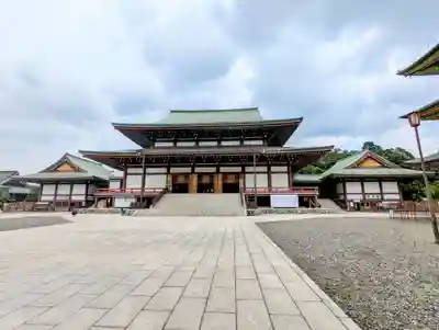 成田山新勝寺の本殿・本堂