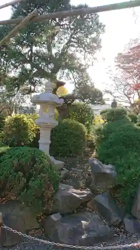 白旗神社の庭園