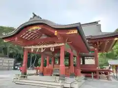 鶴岡八幡宮の本殿