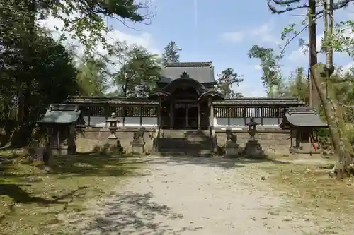 走田神社の本殿