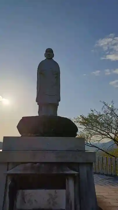 犬山寂光院の像