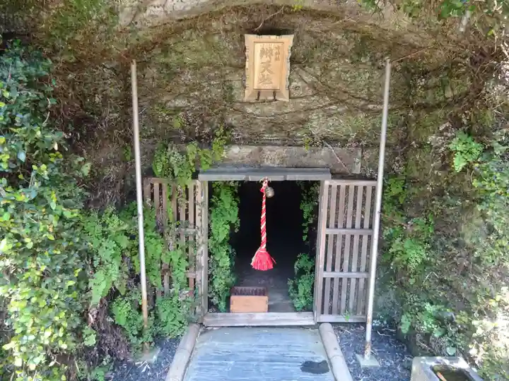 叶神社(東叶神社)の末社・摂社