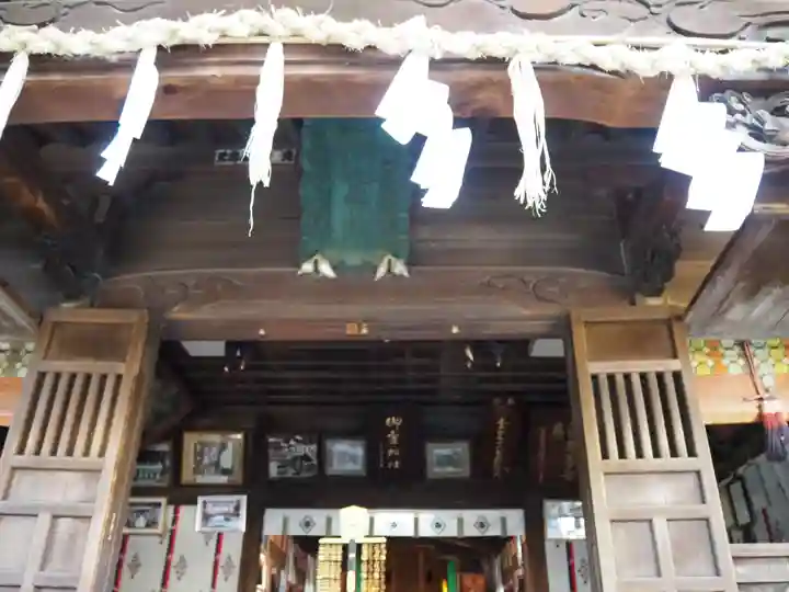 御霊神社の本殿・本堂