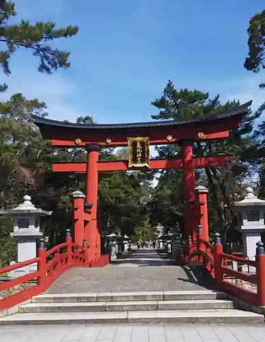 氣比神宮の鳥居