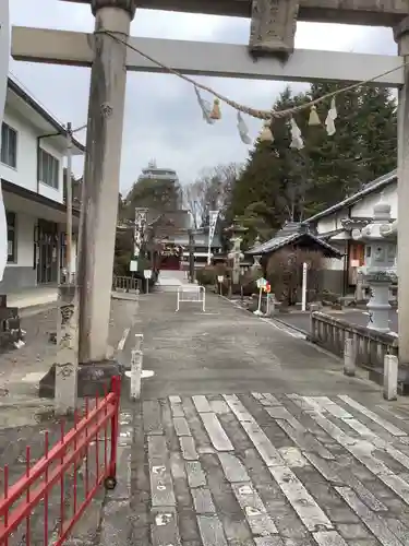 新羅神社の鳥居