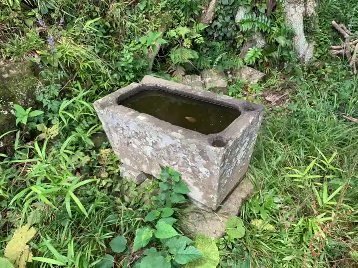 稲荷神社の手水舎