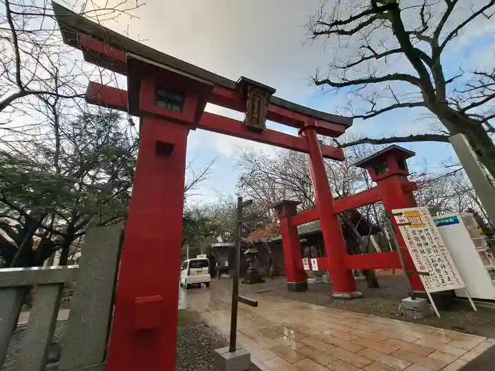 彌彦神社 (伊夜日子神社)の鳥居