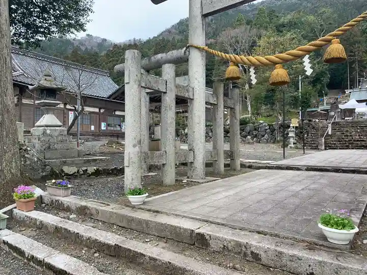 伊香具神社の鳥居