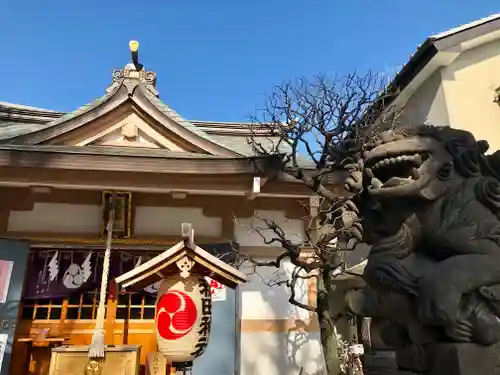 穏田神社の本殿