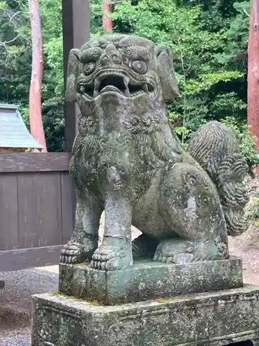 八幡神社の狛犬