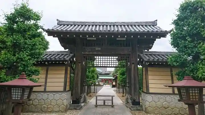 三学院の山門・神門