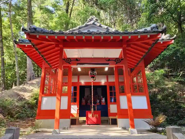 安志加茂神社の末社・摂社