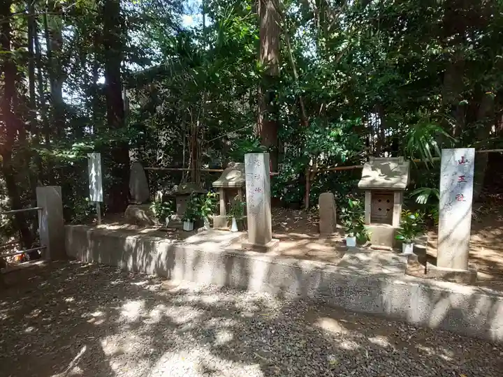 座間神社の末社・摂社