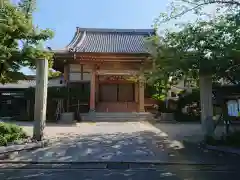 覚照寺の本殿