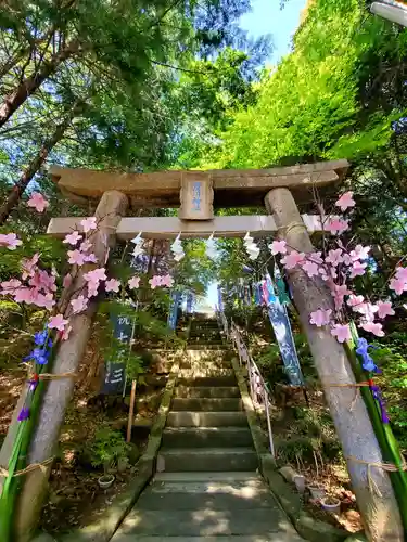 滑川神社 - 仕事と子どもの守り神の鳥居