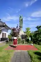 縁心寺の{uncategorized: "未分類", other: "その他", undefined: "問題あり", building: "その他建物", grave: "お墓", sacred_gate: "鳥居", guardian: "狛犬", statue: "像", buddha: "仏像", history: "歴史", nature: "自然", garden: "庭園", animal: "動物", pagoda: "塔", temizu: "手水舎", mountain_gate: "山門・神門", sanctuary: "本殿・本堂", subordinate: "末社・摂社", art: "芸術", scenery: "景色", jizo: "地蔵", ema: "絵馬", goshuin: "御朱印", omikuji: "おみくじ", items: "授与品その他", amulet: "お守り", goshuincho: "御朱印帳", eats: "食事", festival: "お祭り", votive_dance: "神楽", shichigosan: "七五三参", wedding: "結婚式", experience: "体験その他", initially: "初詣", around: "周辺", anti_infection: "感染症対策"}