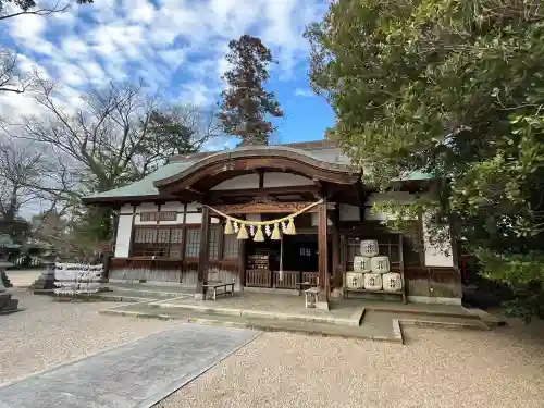 國魂神社の{uncategorized: "未分類", other: "その他", undefined: "問題あり", building: "その他建物", grave: "お墓", sacred_gate: "鳥居", guardian: "狛犬", statue: "像", buddha: "仏像", history: "歴史", nature: "自然", garden: "庭園", animal: "動物", pagoda: "塔", temizu: "手水舎", mountain_gate: "山門・神門", sanctuary: "本殿・本堂", subordinate: "末社・摂社", art: "芸術", scenery: "景色", jizo: "地蔵", ema: "絵馬", goshuin: "御朱印", omikuji: "おみくじ", items: "授与品その他", amulet: "お守り", goshuincho: "御朱印帳", eats: "食事", festival: "お祭り", votive_dance: "神楽", shichigosan: "七五三参", wedding: "結婚式", experience: "体験その他", initially: "初詣", around: "周辺", anti_infection: "感染症対策"}