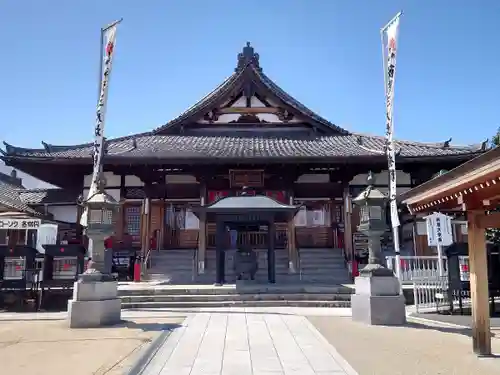 秋葉山圓通寺の本殿・本堂
