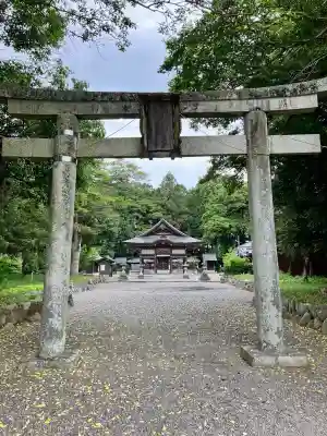 饒石神社の{uncategorized: "未分類", other: "その他", undefined: "問題あり", building: "その他建物", grave: "お墓", sacred_gate: "鳥居", guardian: "狛犬", statue: "像", buddha: "仏像", history: "歴史", nature: "自然", garden: "庭園", animal: "動物", pagoda: "塔", temizu: "手水舎", mountain_gate: "山門・神門", sanctuary: "本殿・本堂", subordinate: "末社・摂社", art: "芸術", scenery: "景色", jizo: "地蔵", ema: "絵馬", goshuin: "御朱印", omikuji: "おみくじ", items: "授与品その他", amulet: "お守り", goshuincho: "御朱印帳", eats: "食事", festival: "お祭り", votive_dance: "神楽", shichigosan: "七五三参", wedding: "結婚式", experience: "体験その他", initially: "初詣", around: "周辺", anti_infection: "感染症対策"}
