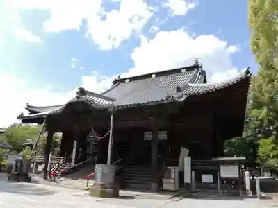 鑁阿寺の本殿・本堂