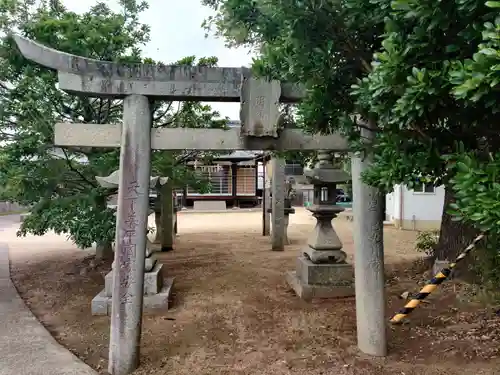 下土居神社の鳥居