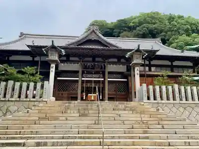 甲宗八幡宮の本殿・本堂