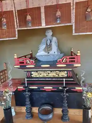 顕徳坊尊(大分県)