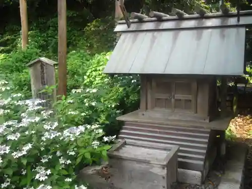 御霊神社の末社