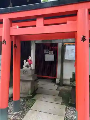 花園稲荷神社の末社・摂社