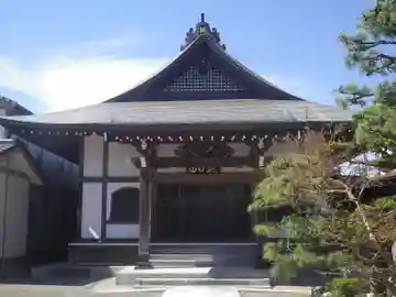 勧行寺の本殿・本堂