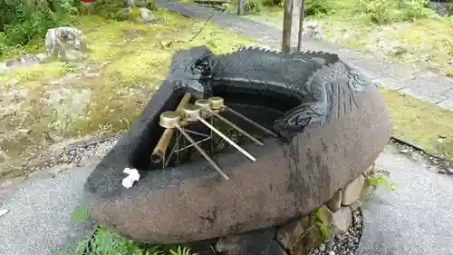 竹林寺の手水舎