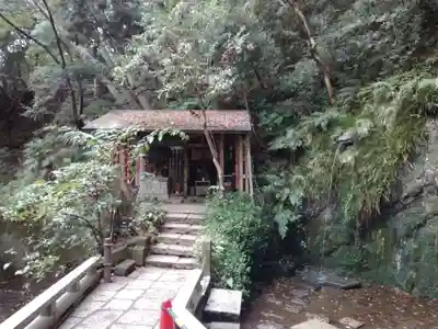 明王院（満願寺別院）の末社・摂社