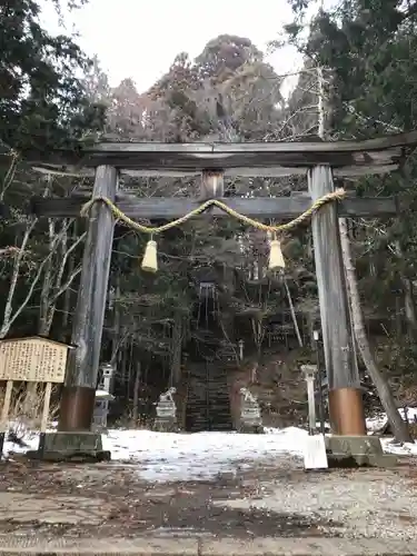 戸隠神社宝光社の鳥居