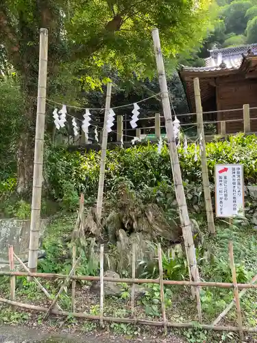 高尾山麓氷川神社(東京都)