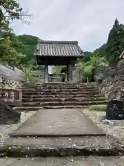 龍岳院の山門