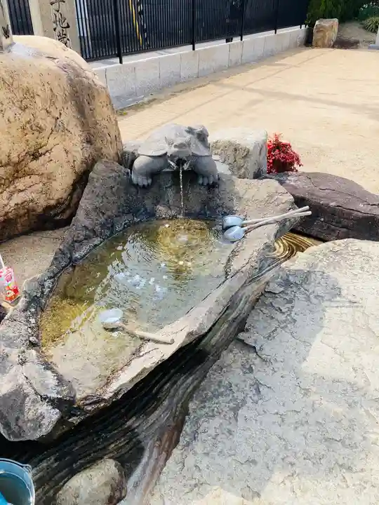 善楽寺の手水舎