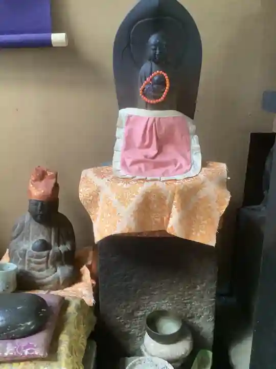 尼ヶ坂地蔵堂の地蔵