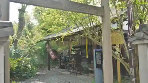 橋姫神社の本殿